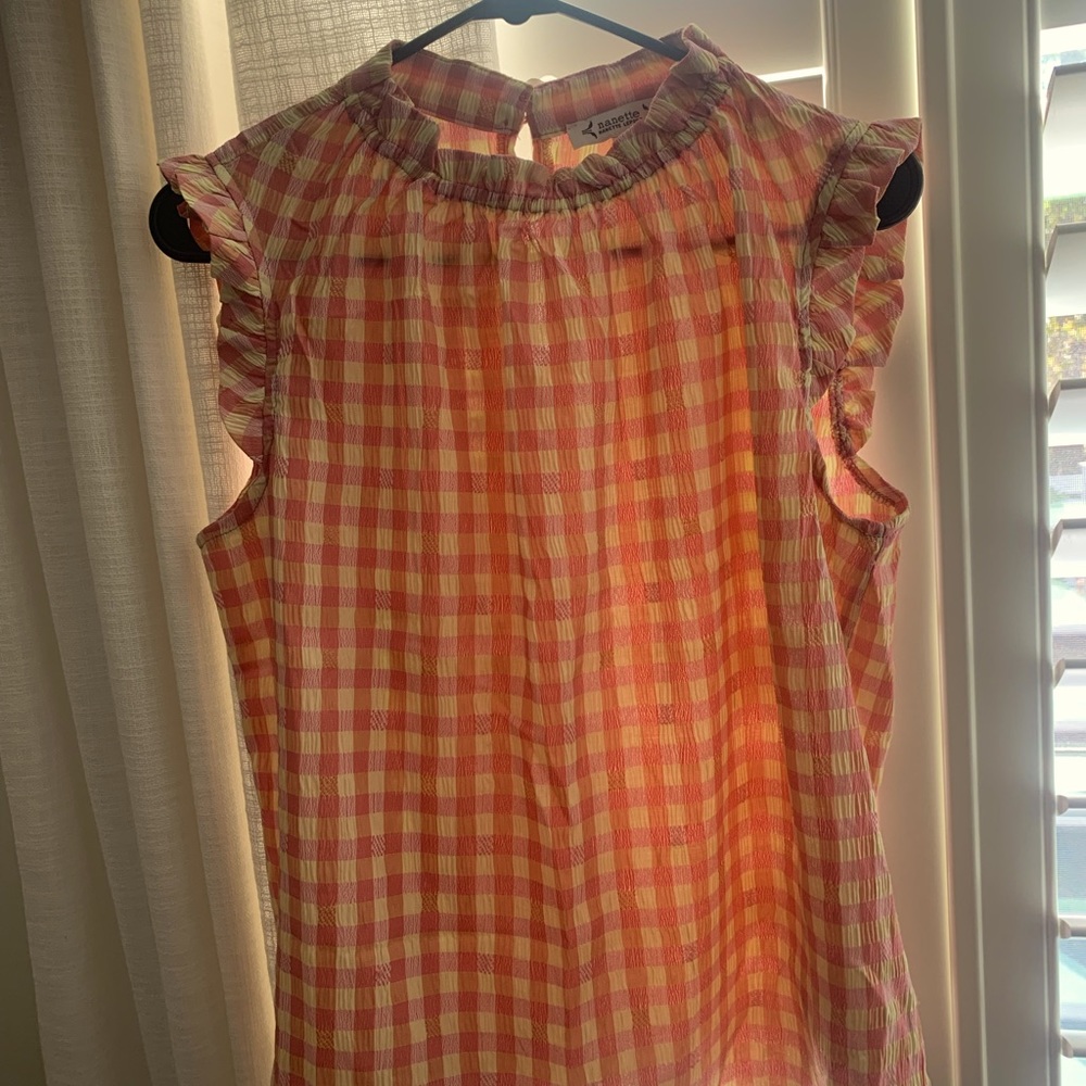 Nanette Lepore sleeveless top size medium